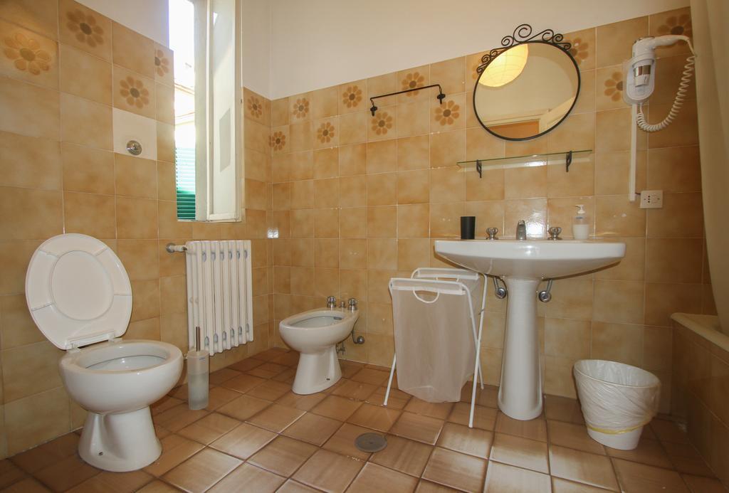 Guest House Be Happy! Florence Exterior photo